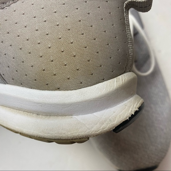 New Balance Women's FuelCore Nergize V1 Sneaker Gray Size 7 - Picture 10 of 12